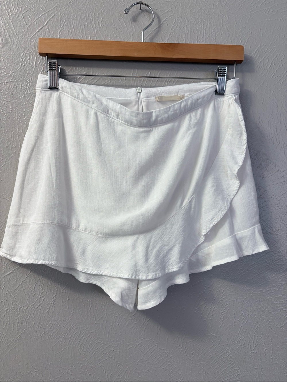 Altar'd State White Wrap Ruffle Skort